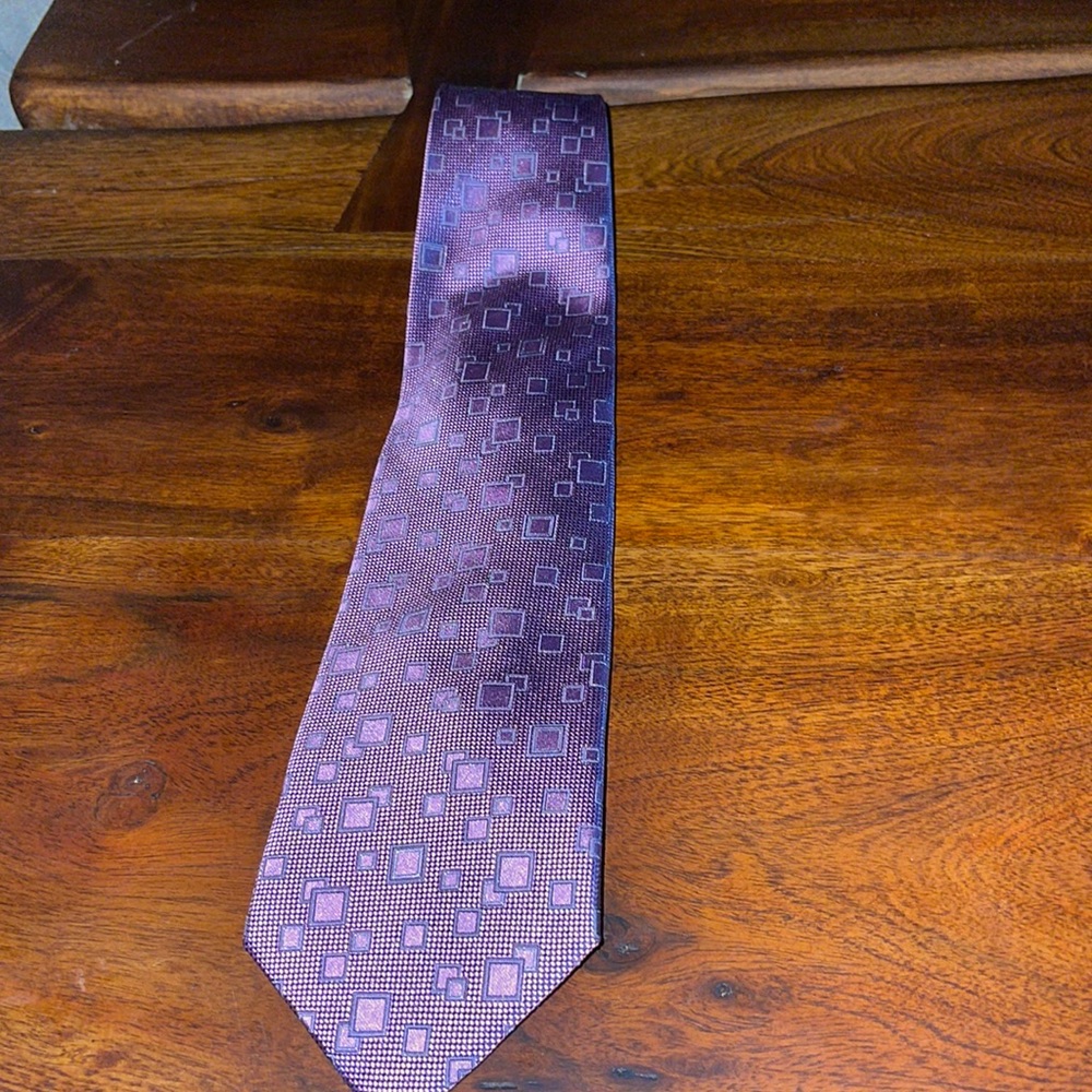 100% silk tie